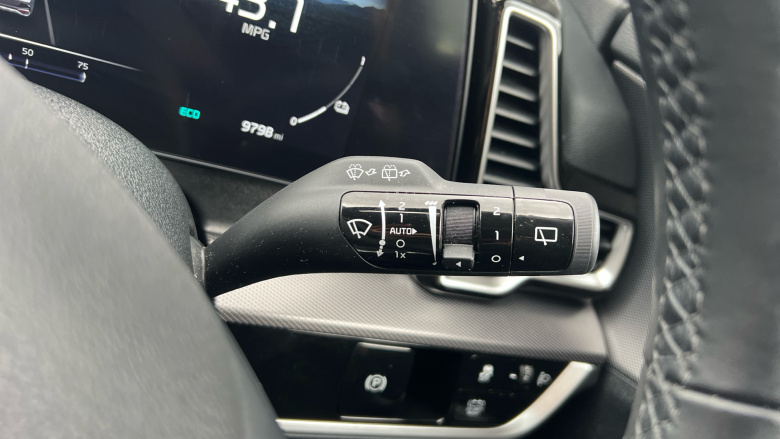 Kia Sportage 1.6T GDi 207 HEV 3 5dr Auto Hybrid Estate